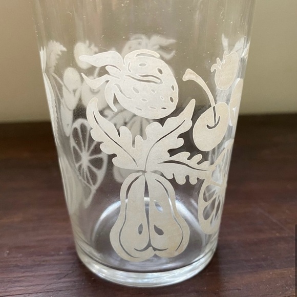 8 Vintage Federal Drinkware Glasses New in Box White Fruit Gold Leaf Design - Picture 5 of 12